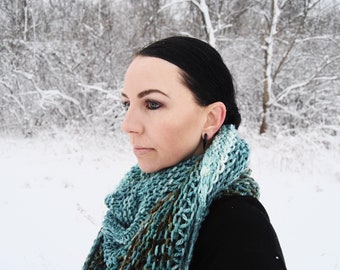 ICEDRIFT Knitting Pattern PDF Bulky Weight Shawl