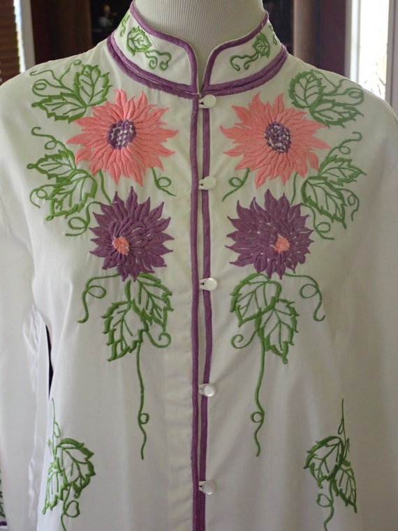 Vintage 70s 1970s Chuchi White Embroidered Top Pu… - image 1