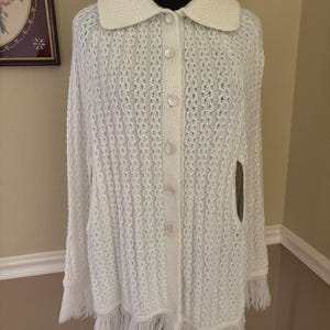 Jaren 60 70 Americana Ivoor Acryl Kabelgebreide Poncho Sjaalkraag Franje Shell Knoop Voor Cape Eén maat