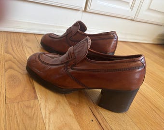 60’s 70’s Brown Platform Loafers 2” Stacked Wood Heel 9N