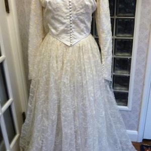 Vintage 50s 1950s Ivory Embroidered Tulle Wedding Gown Satin Under Strapless Ball Gown Wedding Dress & Bolero Jacket S Small