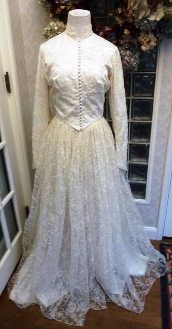 Vintage 50s 1950s Ivory Embroidered Tulle Wedding 