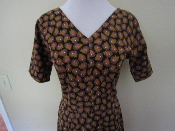 Vintage 50s 60s Pleated Dress Brown Floral Cotton… - image 1