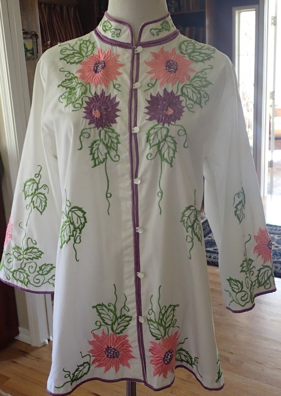 Vintage 70s 1970s Chuchi White Embroidered Top Pu… - image 2