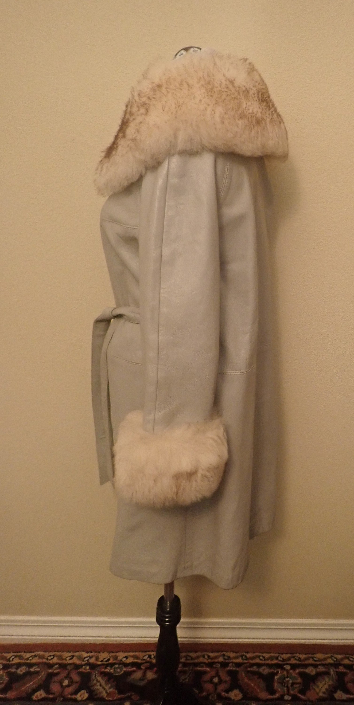 60s 70s Vintage Penny Lane Gray Leather Coat Real Sheepskin Shawl Collar & Wide Cuffs Tie Waist Cape Back dani di modes M Medium L Large