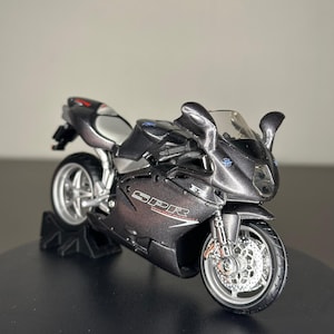MV Agusta F4 750 SPR Model | 1:18 Scale Diecast Motorcycle | Collectible Mini Bike | Rare MV Agusta Gift | Silver Display Figurine
