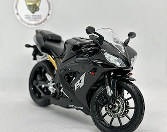 Yamaha YZF R1-Style Diecast Motorcycle | 1:12 Scale Black Sportbike Model