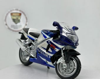 Suzuki GSX-750 1:18 Diecast Motorcycle | Licensed Model | Miniature Racing Bike Collectible | Gift for Motorbike | Motorcycle figure