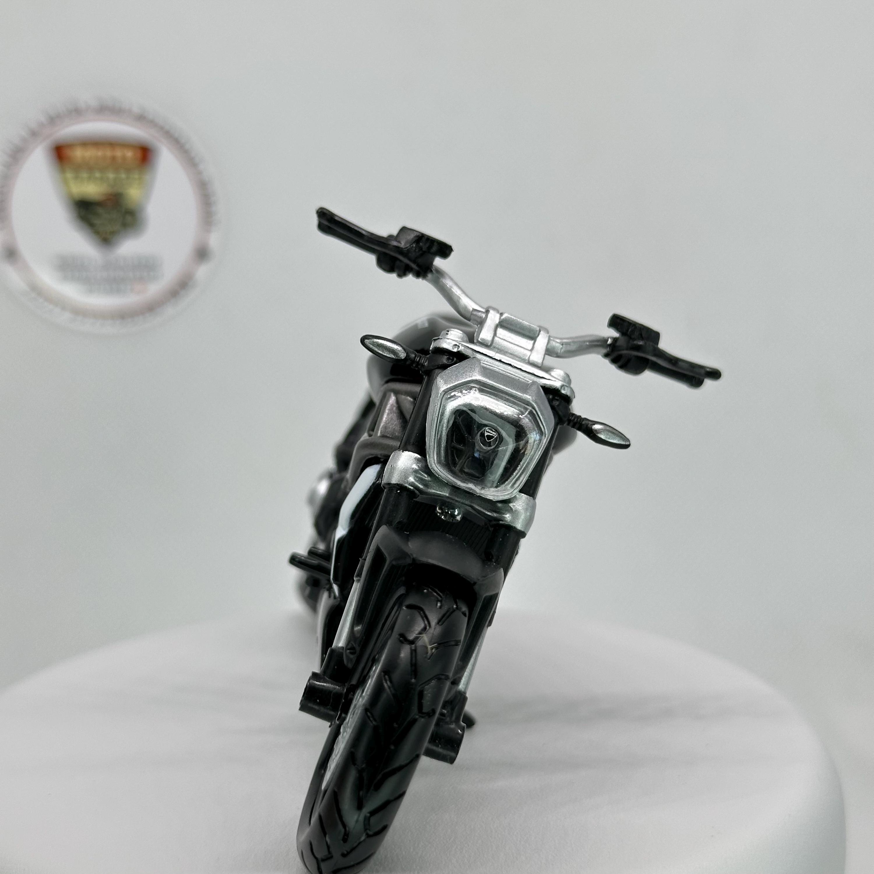 Modellino Bburago 1:18 Ducati XDiavel S 2016 - Moto Diecast Nera, Collezionismo
