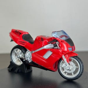 Honda NR Diecast Motorcycle Model 1:18 Scale – Original Maisto, Metal Model, Collector’s Item
