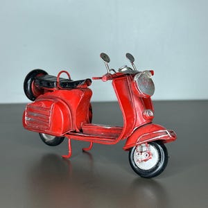 Handmade Red Vespa Scooter, Metal & Brass Motorcycle Figurine, Vintage Miniature Bike, Home Decor, Unique Gift for Scooter Lovers