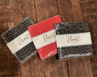 Floret 5&quot; Charm Pack Stacker Black 42 pcs by Gerri Robinson for Riley Blake Designs 100% Cotton Quilting Fabric RB-10-675-Black-42