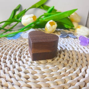 Personalized Heart Wooden Ring Box – Custom Engraving, Minimalist Keepsake Gift for Engagement or Anniversary