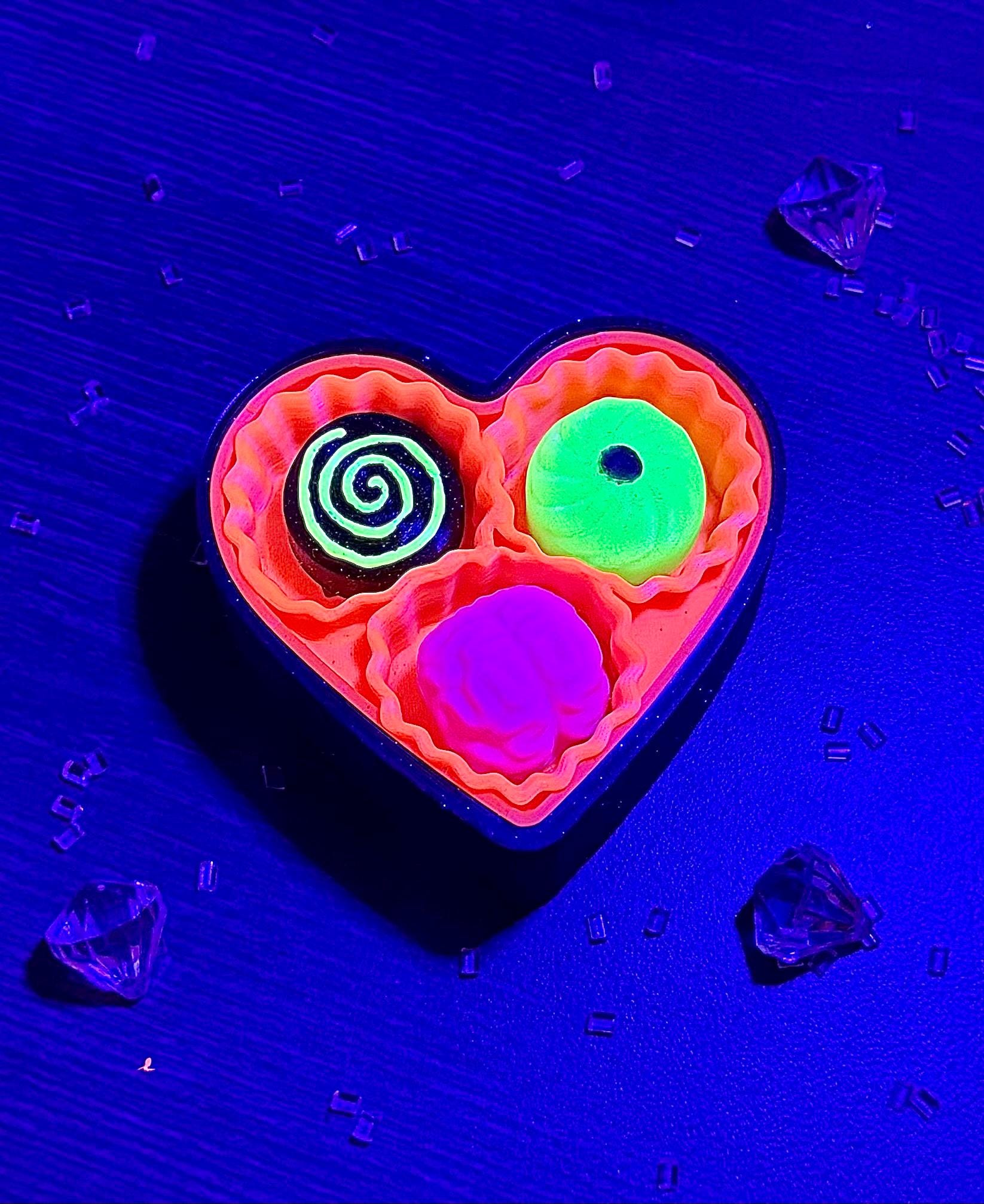 3D Printed Heart Fidget Clicker Box – Goth Glam, ASMR Sensory Toy - Etsy