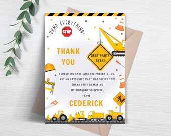 Op de afbeelding: Een bedankkaart met bouwthema met een gele en zwarte rand. De kaart bevat illustraties van bouwmachines, pionnen en een kraan. De tekst bevat "Bedankt" en "Beste feest ooit!" met een gepersonaliseerde naam.