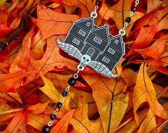 Witch House Necklace, Black Rosary Beads, Salem, Salem Witch House, Salem Massachusetts, New England, Deaths Head