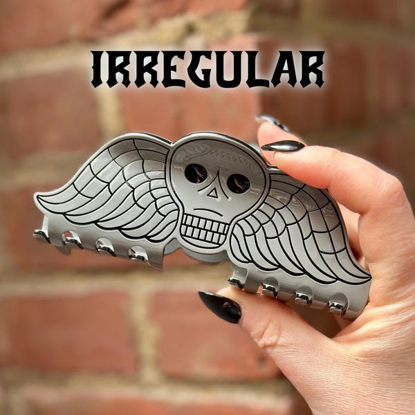 IRREGULAR Large Death’s Head Hair Clip
