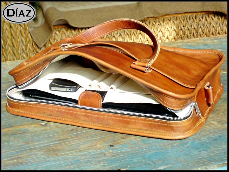 DIAZ Small Leather Portfolio / Bag in Crazy Horse Tanned Brown 13in MacBook Pro / Air Free Monogramming image 5