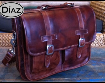 DIAZ Medium Geunine Leather Briefcase / Backpack Laptop Messenger  Bag Satchel in Antique Light Brown - (15in MacBook Pro)