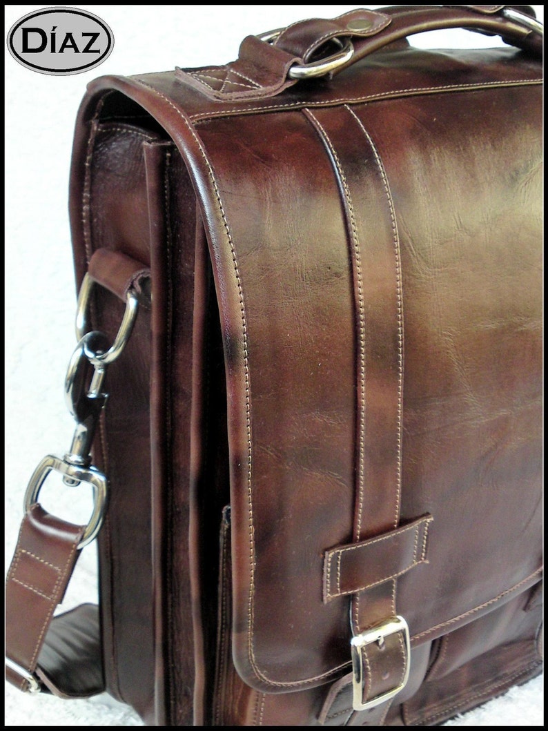 Large Geunine Leather Messenger Satchel / Backpack Laptop Bag in Antique Dark Brown 17in MacBook Pro image 2