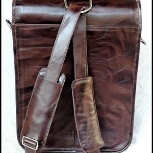 Large Geunine Leather Messenger Satchel / Backpack Laptop Bag in Antique Dark Brown 17in MacBook Pro image 4