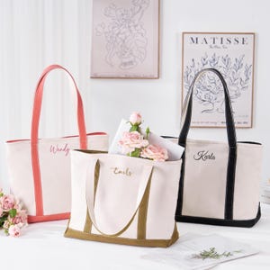 Embroidered Bag with name, Custom Tote Gift Bag, Canvas Tote Bag, Beach Handbags, Bachelorette Gift, Gift for Her, Bridesmaid Gifts