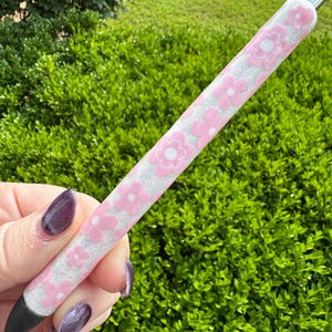 Pink Daisy Pens, nurse pen, teacher pen, floral pens, glitter pens, resin pen, handmade pen, ink joy pen, paper mate pens, teacher gift