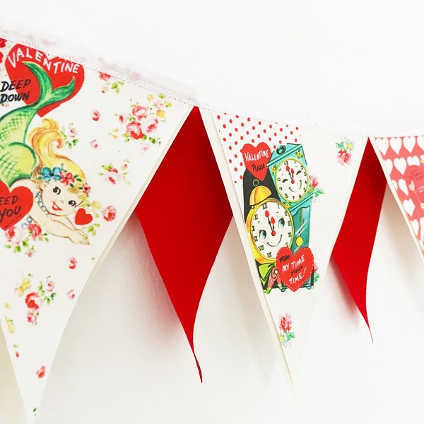 Vintage Valentine Bunting Banner, Valentine's Day Decor, Shabby Chic Red Valentine Party Decor, Garland, Home Decor Flags, Valentine Gift