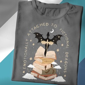 Maglietta per amanti dei libri sui draghi: maglietta per lettori di fantasy