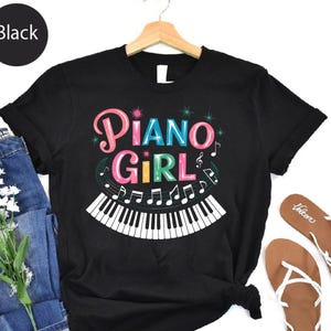 Klavier Mädchen Shirt | Niedliches Musik-T-Shirt für Mädchen, die Klavier spielen | Musiknoten & Keyboard Grafik | Pianist Geschenk für Sie