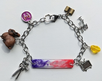 Pulsera con dijes inspirados en Wandavision