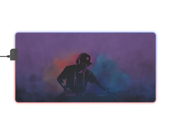LED Gaming Mousepad XL - "Vibrant DJ" - Purple
