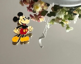 Cute Disney vintage pin brooch