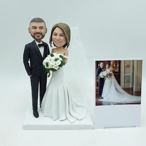 Custom Wedding Cake Toppers: Personalized Couple Bobbleheads