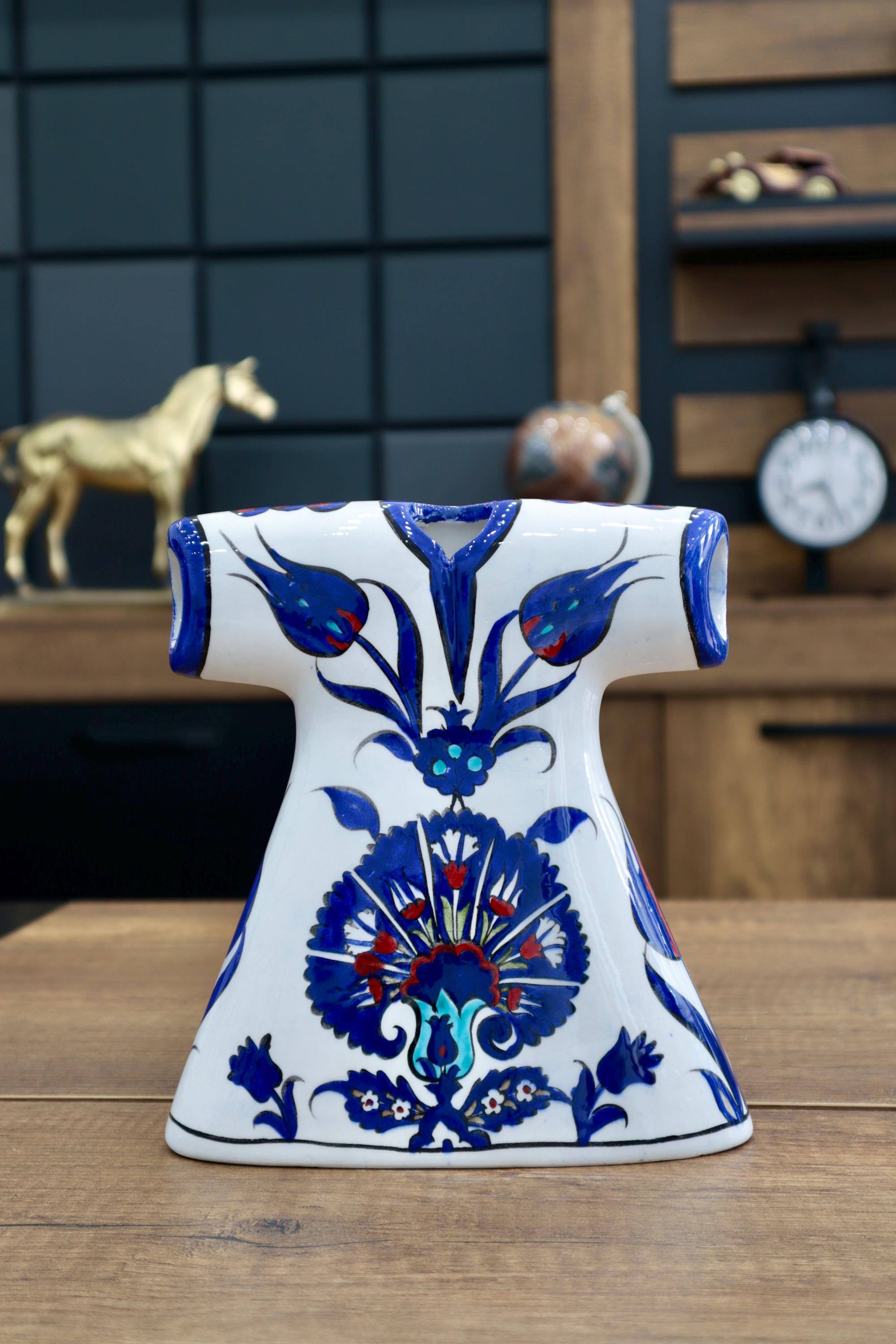 Handmade Turkish Ceramic Kaftan Sculpture – Iznik Tulip 