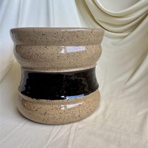 Handmade Ceramic Vase/Planter | Home Decor | Black Lined