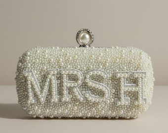 Perlen Brauttasche personalisiert, Clutch mit Initialen, MRS Hochzeitstasche, elegante Abendtasche, individuelle Brauttasche, Braut Geschenk