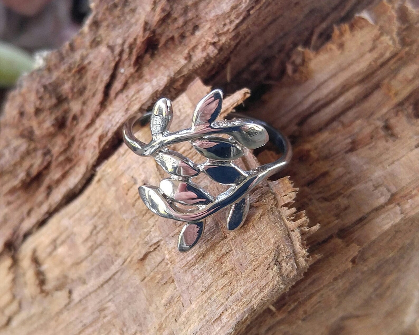 Stainless Steel Leaf Ring Leaves Ring will never tarnish