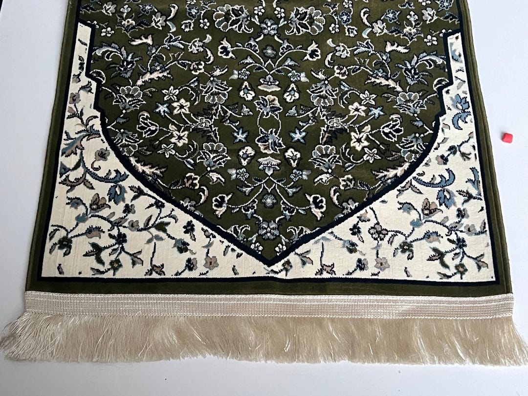 Saudi Rug Beautiful Authentic Mada Quba Collection Rug, Forest Green & Cream ...