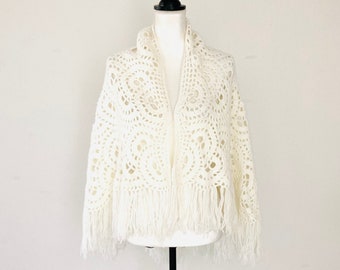 Vintage White Crocheted Shawl Hippie Boho Fringe Sweater Shoulder Wrap