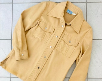 1970’s Retro Tan Vinyl Jacket / Vintage Beige Cotton Interior Snap Button Front Cowgirl Shirt Size Small "Country Western