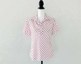 Red and White Polka Dot Shirt / Vintage 1980’s Retro Polyester Short Sleeve Womans Top Blouse Size Small