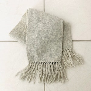 Vintage Winter Grey Wool Scarf / Thick Woolen Alpine Fringe Ski Scarf