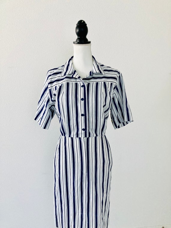 Blue and White Striped Casual Dress / Vintage 197… - image 2