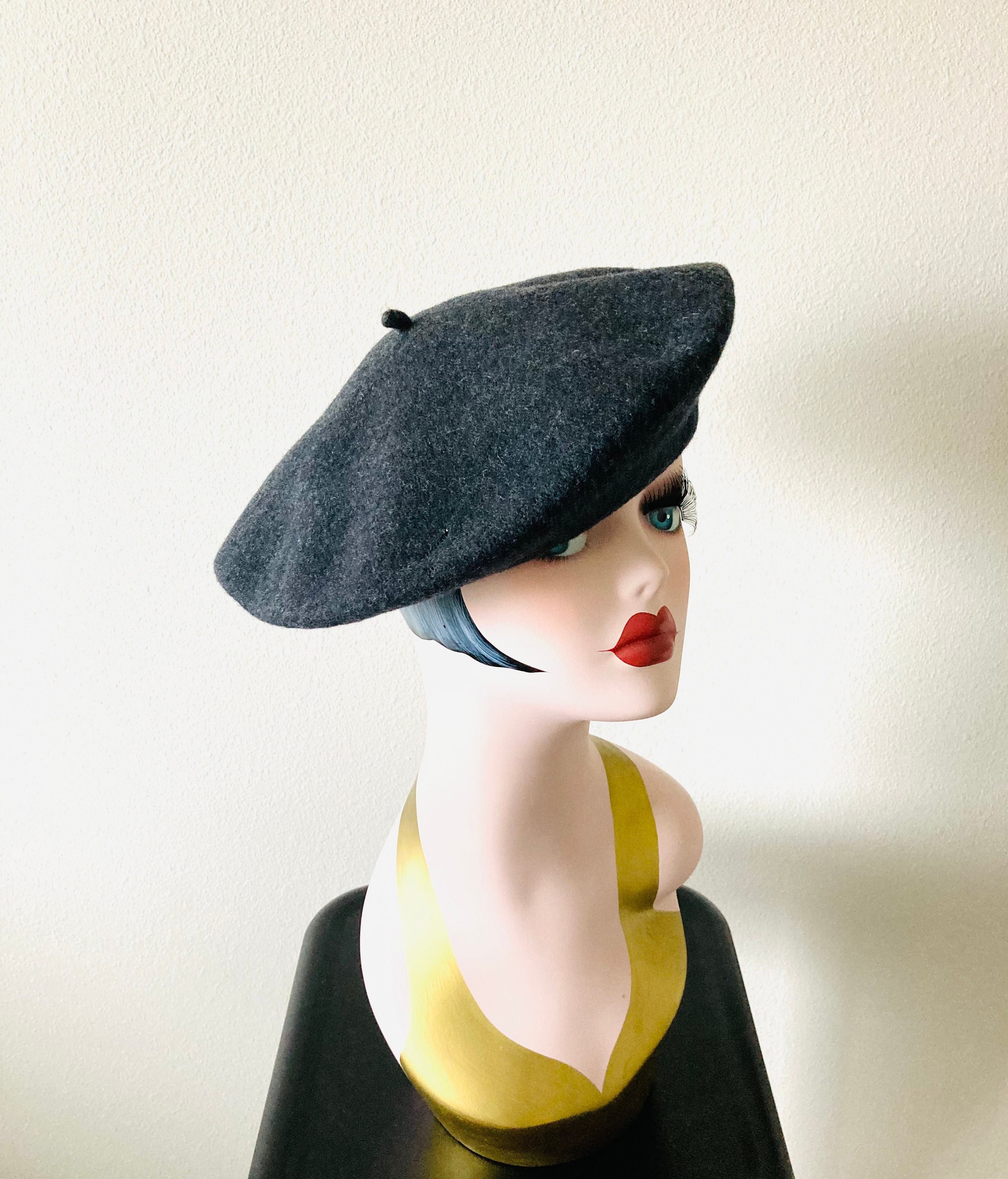 French Beret Hat / Womans Charcoal Gray 