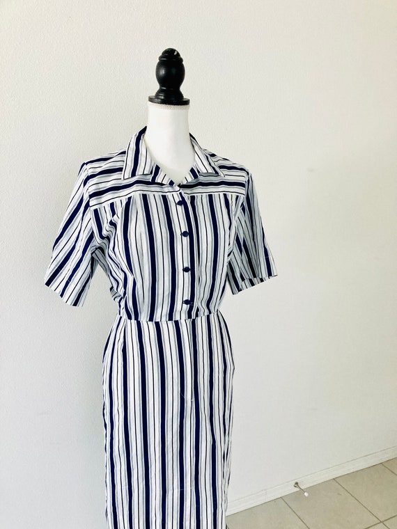 Blue and White Striped Casual Dress / Vintage 197… - image 5