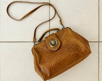 Vintage Non-Leather Shoulder Bag Purse / Country Western Style Retro Brown Handbag