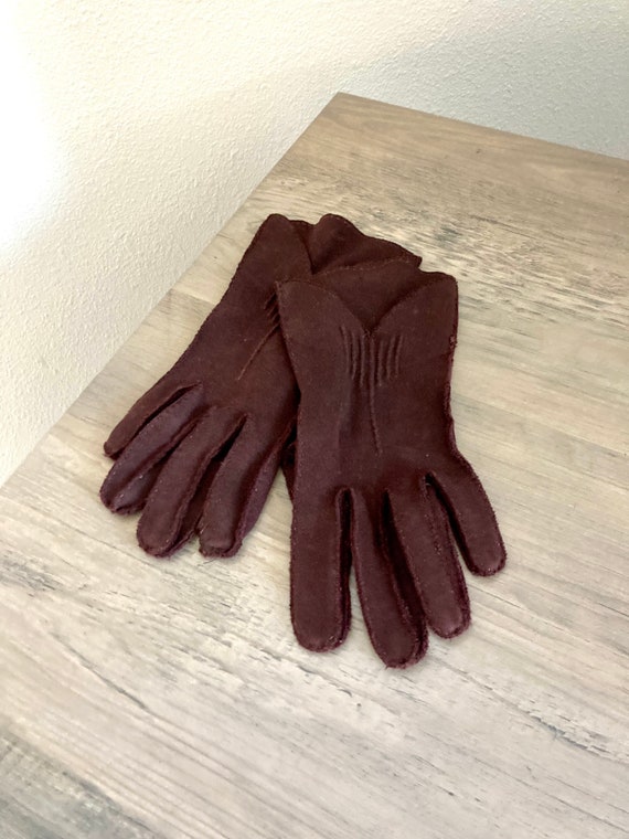 Chocolate Brown Wrist Gloves / Vintage 1950’s 60’… - image 1