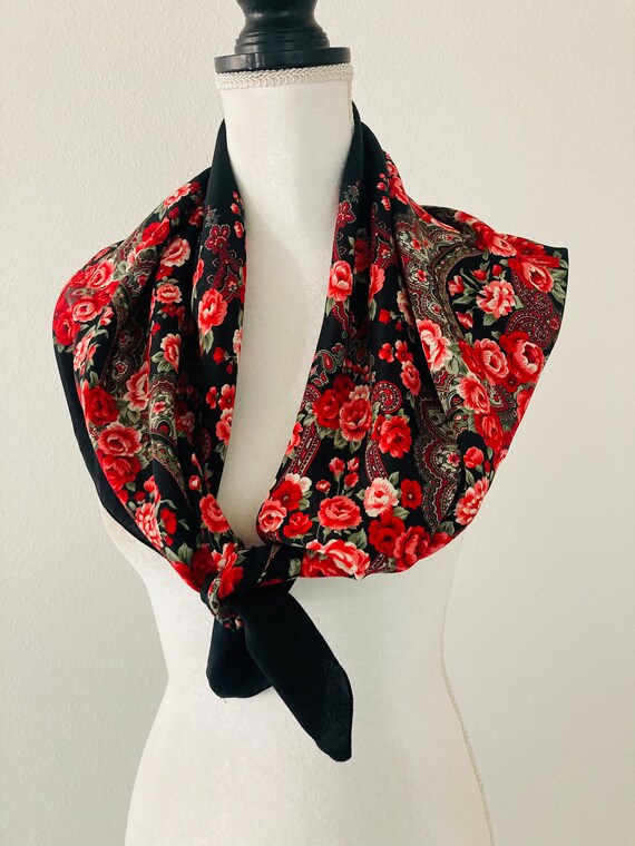 Vintage Red Rose Scarf / 1980’s Large Style Squar… - image 3