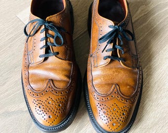 Vintage Men's Wingtip Shoes / Whiskey Brown Leather Oxford Lace-Up Shoes Size 9.5 USA Mens
